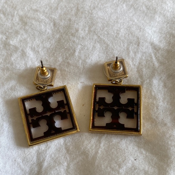 Tory Burch Jewelry - Tory Burch dangly earrings